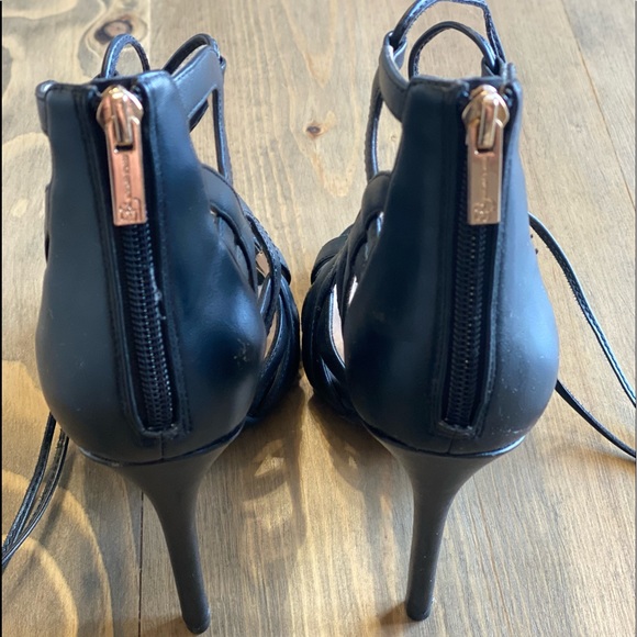 Jessica Simpson Racine Heels - Picture 3 of 6